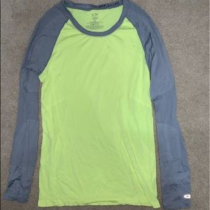 Athletic long sleeve top